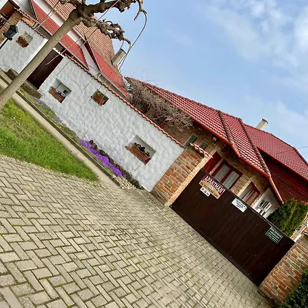 Setany Apartman-es Vendeghaz