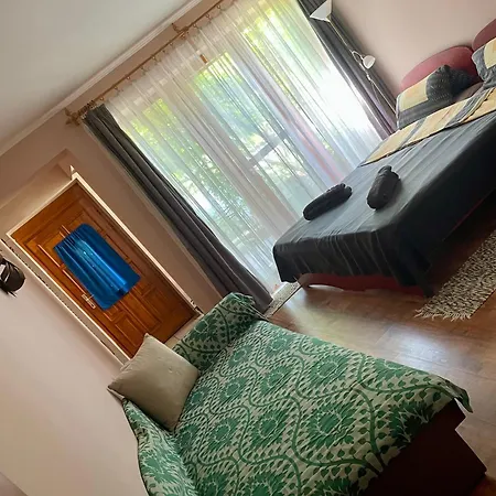 Setany Apartman-es Vendeghaz Tiszafured