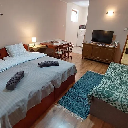 Setany Apartman-es Vendeghaz Apartment Tiszafured